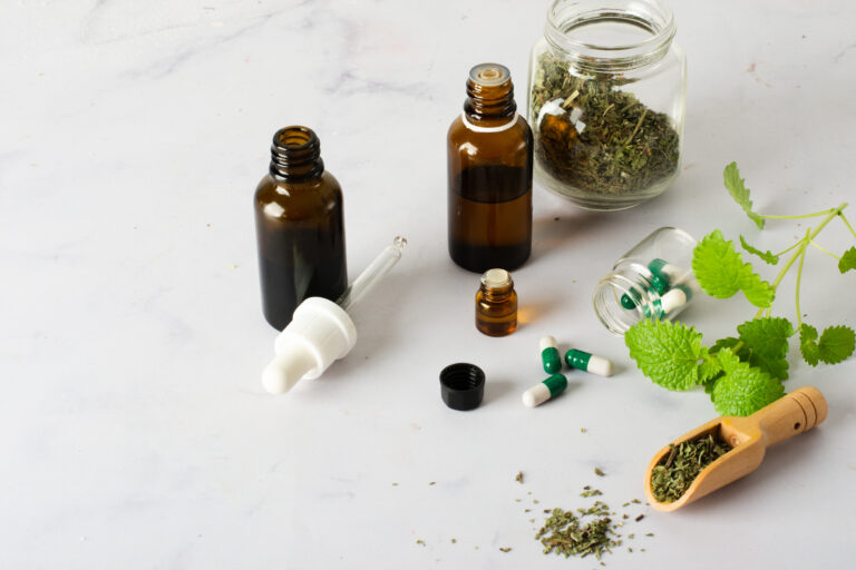 PICS e Fitoterapia: o que o nutricionista precisa saber?