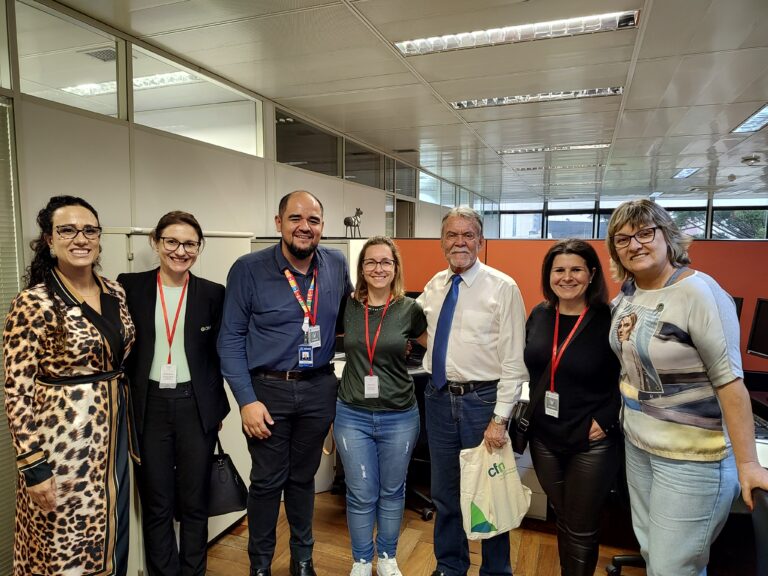 CRN-8 se reúne com membros do MP-PR para discutir políticas nutricionais