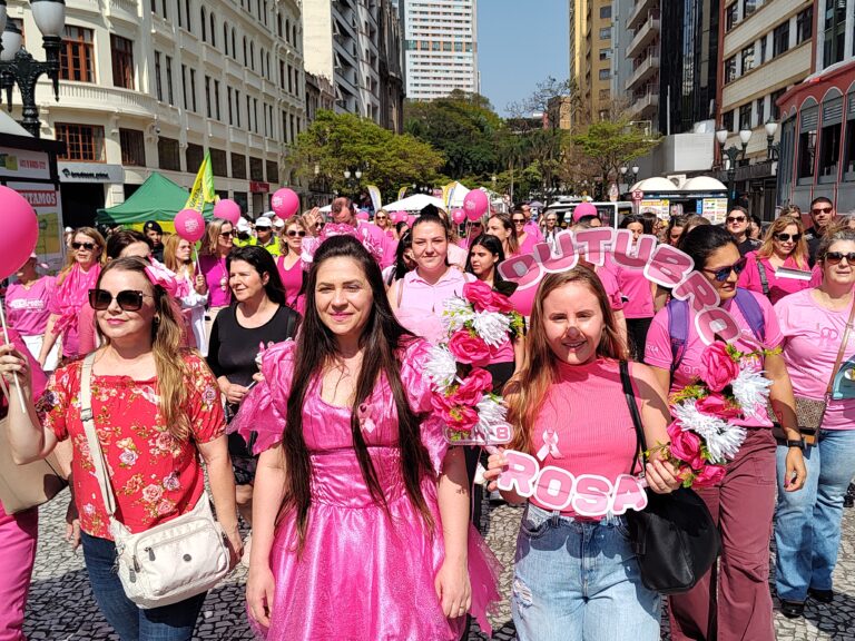 CRN-8 participa de evento em alusão ao Outubro Rosa