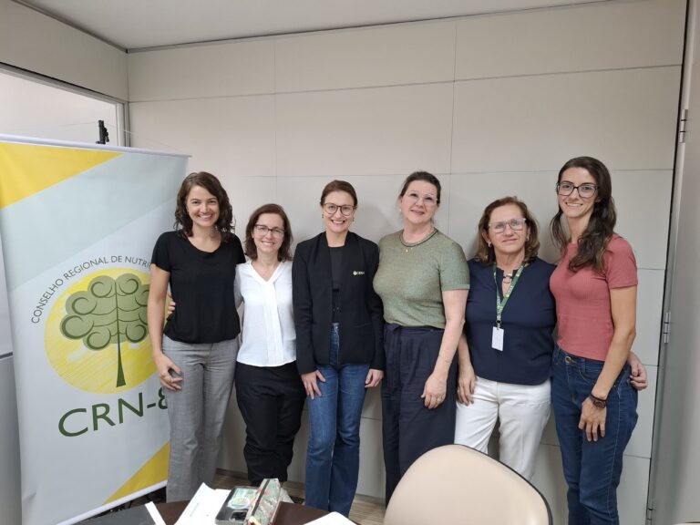 CRN-8 inicia novo GT para revisão de manual orientativo para nutrição em escolas particulares